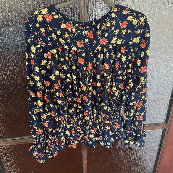 Victor Alfaro Floral Print Women's Top - size Large - Picture 9 of 9